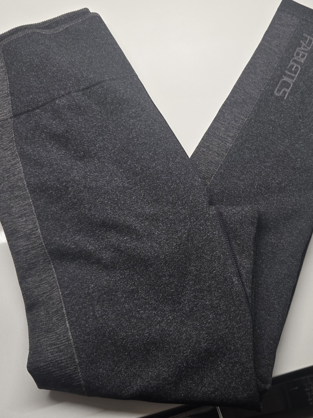 Fabletics Athletic Gray Black Seamless Leggings Size Large